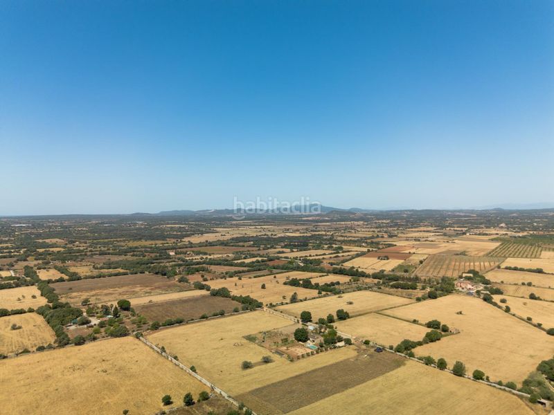 Foto f87f79e2-90a0-485f-8dd3-44879cb83680. Masia amb aparcament a Felanitx poble Felanitx