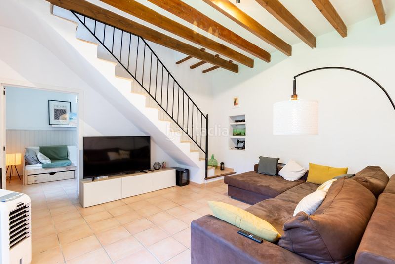 Foto 4e6705ca-43b3-4898-b896-714d5d1332dd. Casa adossada amb aparcament a Ariany