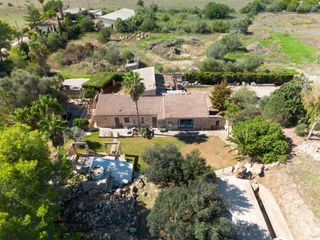 Casa in Sant Llorenç des Cardassar. Finca rústica con encanto y proyecto de agroturismo autorizado c