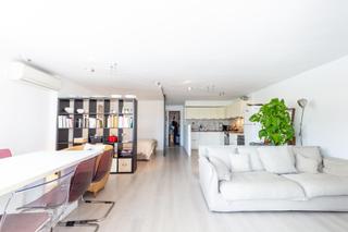Planta baixa  Carrer de can tpera. Piso reformado con vistas despejadas