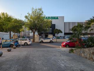 Aparcament cotxe  Avenida avinguda de joan miró, 3. Parking en venta en son armadams  el terreno