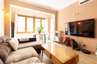 Apartament  Calle guillem massot. Piso reformado de alta calidad en blanquerna con terraza privada