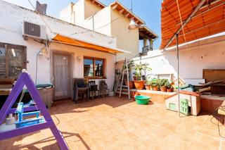 Casa adossada  Carrer pere mascaro. 2 preciosas casas en maría de la salud
