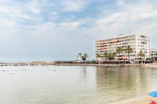 Location Local commercial  Carrer cala estancia. Budah café se traspasa en can pastilla