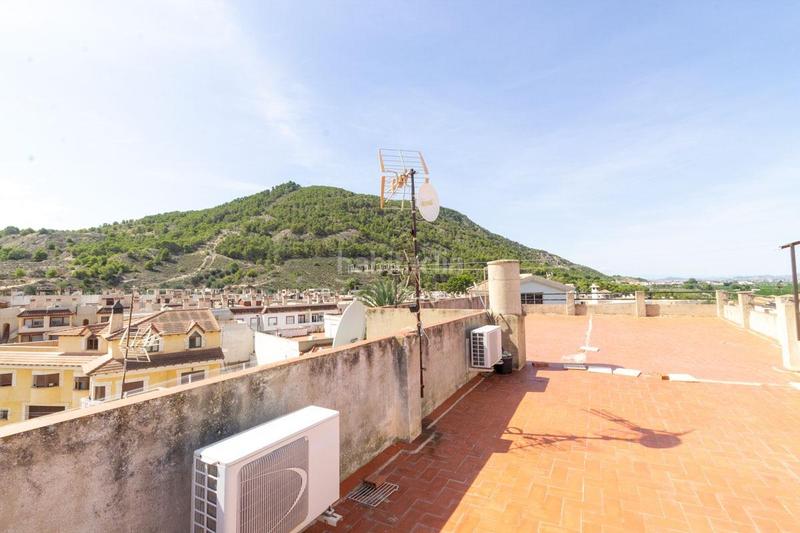Foto 2eb3a6fa-b58f-433b-981f-8395ee6d3b84. Casa vivienda de 3 dormitorios con amplio garaje y solarium, zona hurchillo en Orihuela