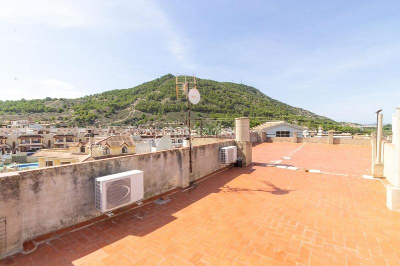 Foto 5f664568-c49f-4cda-8b70-69e8df46a500. Casa vivienda de 3 dormitorios con amplio garaje y solarium, zona hurchillo en Orihuela
