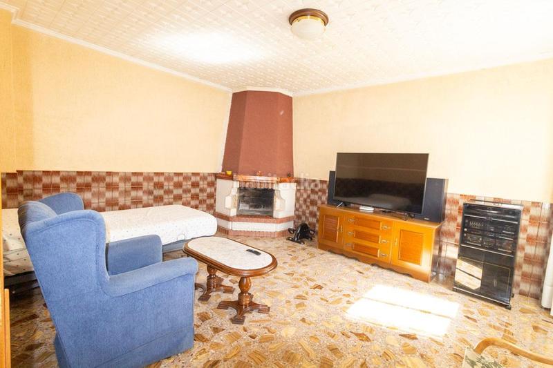 Foto bd6d4486-0b2a-4bdd-affa-1b0d05d555e5. Casa vivienda de 3 dormitorios con amplio garaje y solarium, zona hurchillo en Orihuela