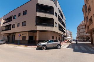 Apartamento en Gaspar Perelló. Apartamento de 2 habitaciones, 1 baño y solarium, solo 200 metro