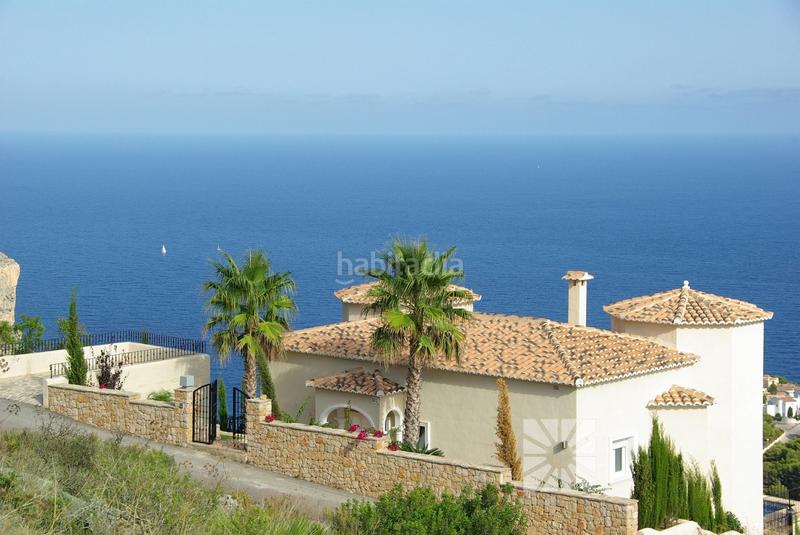 Foto 37a662d6-dd93-49cd-b632-a7c369393af9. Chalet with pool in Centro Poble Nou de Benitatxell (el)