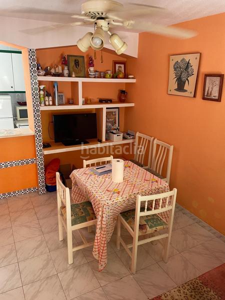 Foto f5cd6e4d-f2fb-41fd-ad9f-754ee22389a0. Casa pareada  de tres habitaciones en los altos en Torrevieja