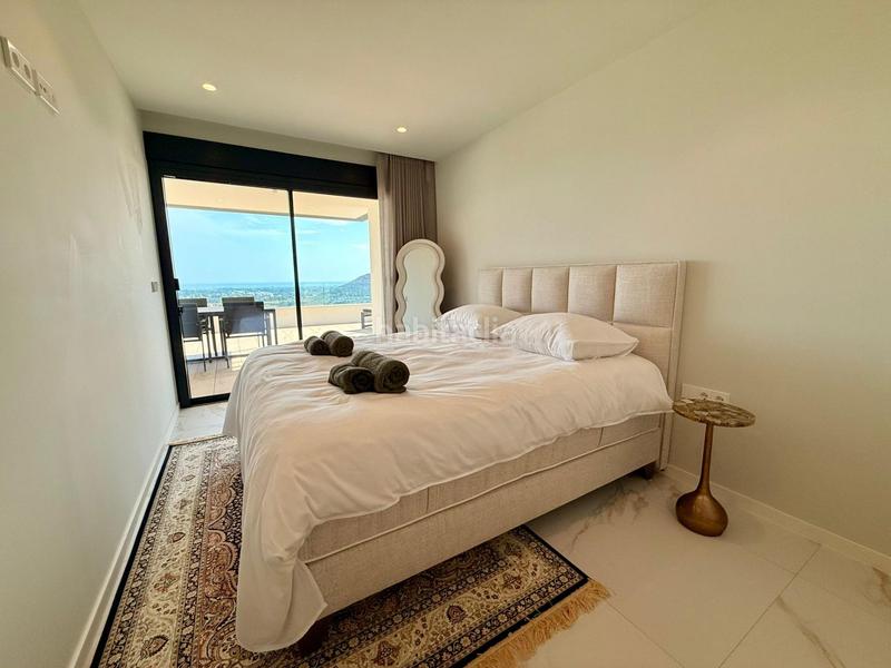 Foto a5a5b1e4-5201-4ffc-a2df-bb20ea5c060a. Ático exclusivo atico con vistas al mar urbanizacion la sella en denia en Dénia