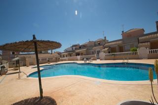 Haus in Los Balcones-Los Altos. Oportunidad en los altos! dúplex de 3 dormitorios con piscina y