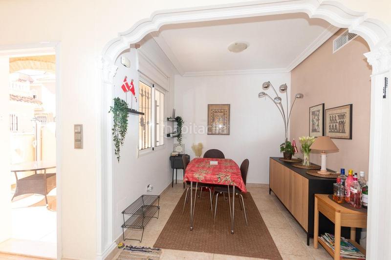 Foto 277a350f-0418-4de0-80cc-4fa08d2b58c3. Maison avec parking dans Villamartín-Las Filipinas Orihuela