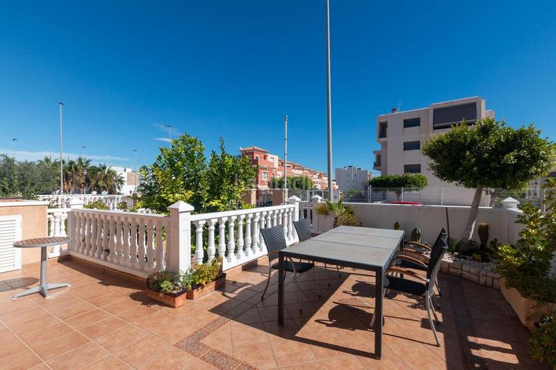 Foto 9ceba412-a5d1-4706-8e63-9ebf3411ff03. Maison avec parking dans Villamartín-Las Filipinas Orihuela