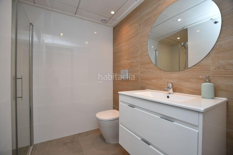 Foto c706142a-f3bb-44b3-9b63-4ce815b2b34b. Casa amb aparcament a San Miguel de Salinas
