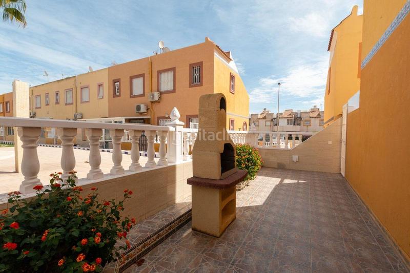 Foto 7e488f5a-84c2-4a53-920a-bf994845076d. Casa aparellada amb piscina a La Regia Orihuela