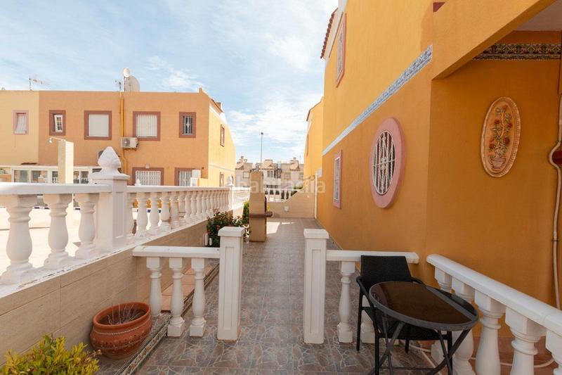 Foto c34c8f9a-0583-4318-80d2-ef611f216442. Casa aparellada amb piscina a La Regia Orihuela