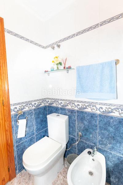 Foto f6d54ae5-eed4-4bd4-bd1d-f35c7f6e922a. Casa aparellada amb piscina a La Regia Orihuela
