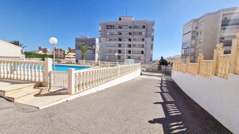 Foto 71e1d6d4-10e3-45af-9c62-d06eee1e6cf6. Apartment with parking pool in Los Arenales del Sol Elche / Elx