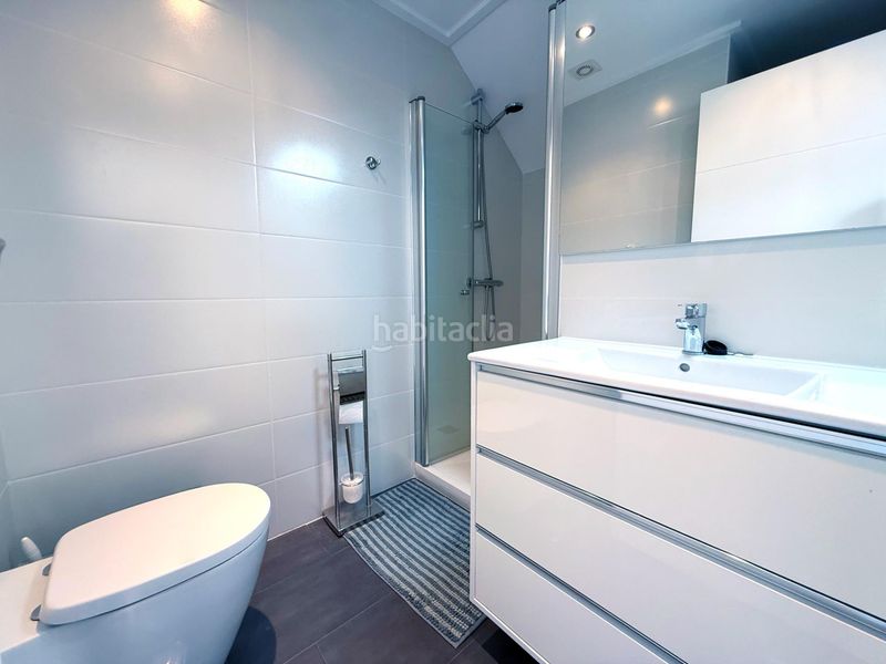 Foto 1c3e3f81-0309-44c9-88a8-4d2b44626aee. Casa aparellada amb aparcament piscina a Lomas de Cabo Roig - Los Dolses Orihuela
