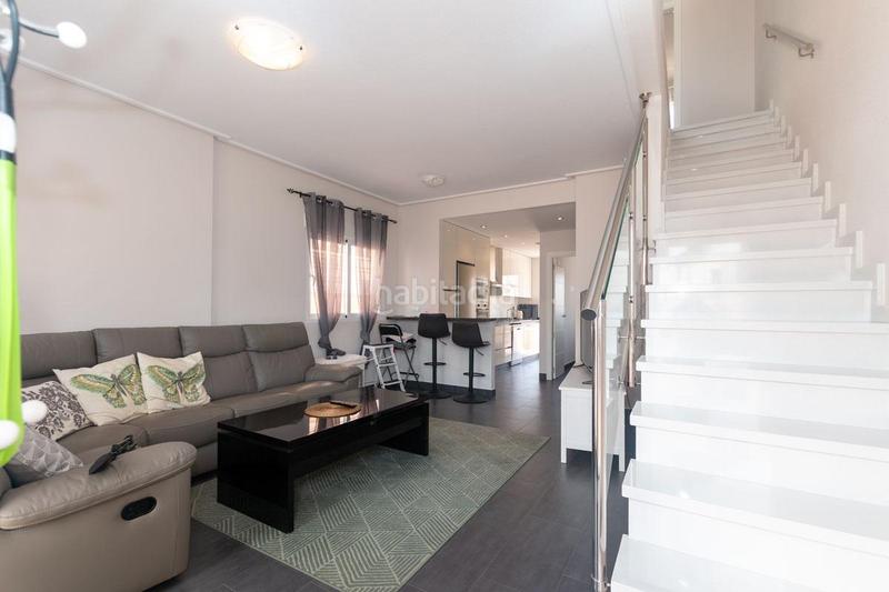 Foto 2688c3a1-dd93-43a5-94e1-f8408f7f40b0. Maison jumelée avec parking piscine dans Lomas de Cabo Roig - Los Dolses Orihuela