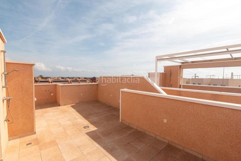 Foto 6bdc04fa-0a57-4040-bd71-55aeec810b8f. Maison jumelée avec parking piscine dans Lomas de Cabo Roig - Los Dolses Orihuela