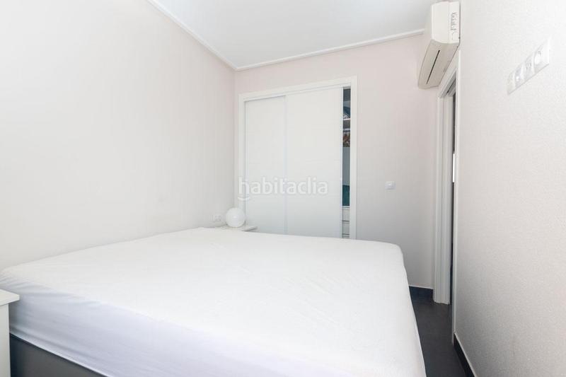 Foto 7d425bc6-0317-48e3-a258-1a60a471a144. Maison jumelée avec parking piscine dans Lomas de Cabo Roig - Los Dolses Orihuela