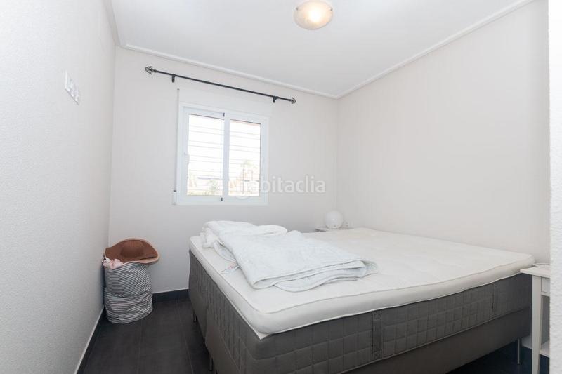 Foto ab92d5c8-6c59-442e-a3a8-5020a149bed0. Maison jumelée avec parking piscine dans Lomas de Cabo Roig - Los Dolses Orihuela