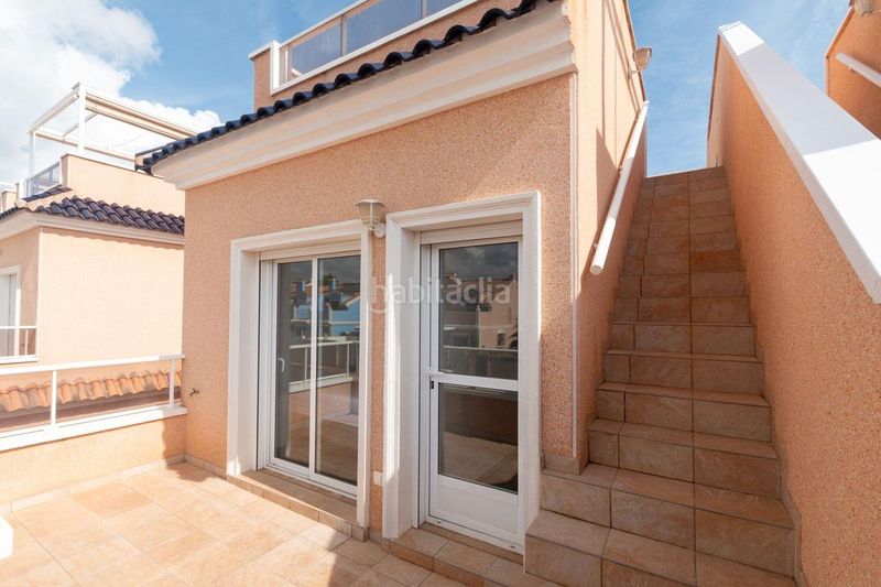 Foto bbff3ee1-5c3e-4905-b02e-5c659c08666e. Casa aparellada amb aparcament piscina a Lomas de Cabo Roig - Los Dolses Orihuela