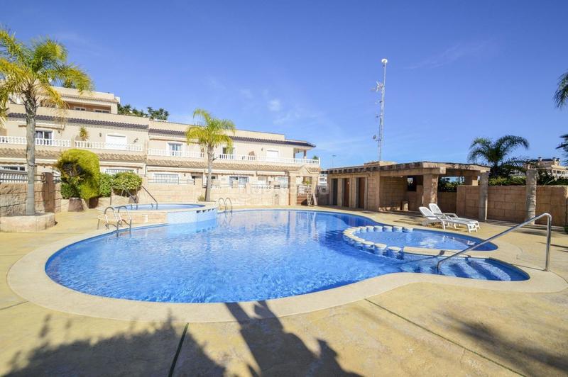 Foto fd7fab2b-713e-4032-88f6-8ac4f43fabcd. Piccolo appartamento con parcheggio piscina in Villamartín-Las Filipinas Orihuela