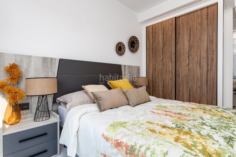 Foto 3cf7867c-1e16-4275-a228-95d809579e47. Casa pisos nuevos, de 2 o 3 dormitorios con garaje, piscina comunitaria, spa y gimnasio. en Guardamar del Segura
