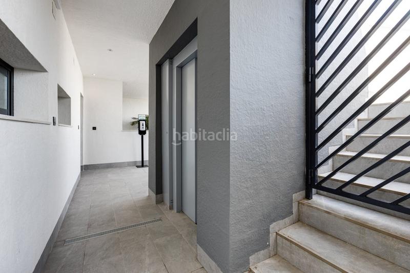 Foto 8df731e2-6624-484c-9331-0cf78e745376. Casa pisos nuevos, de 2 o 3 dormitorios con garaje, piscina comunitaria, spa y gimnasio. en Guardamar del Segura