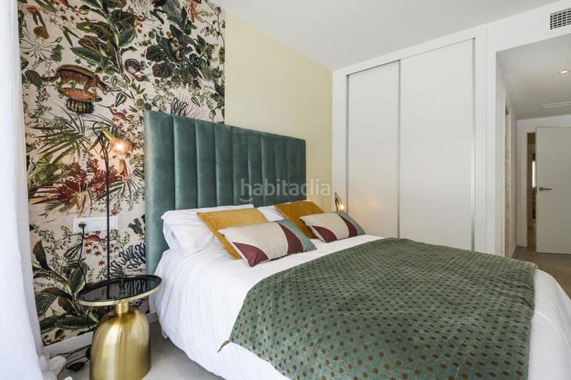 Foto be8787eb-8ed5-46af-9e48-f2e604139e8a. Apartament amb piscina a Campoamor Orihuela