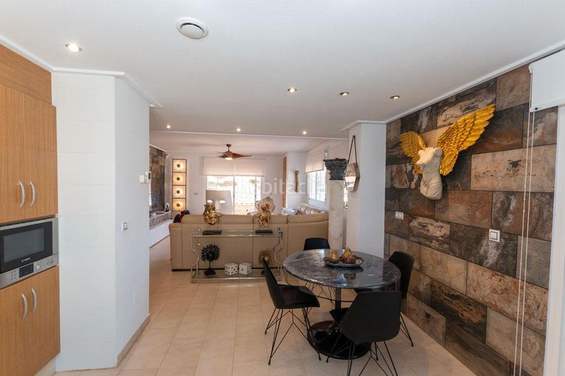 Foto 3ba3383c-e059-44a8-a9c9-76b09c922073. Apartament amb calefacció aparcament piscina a Villamartín-Las Filipinas Orihuela
