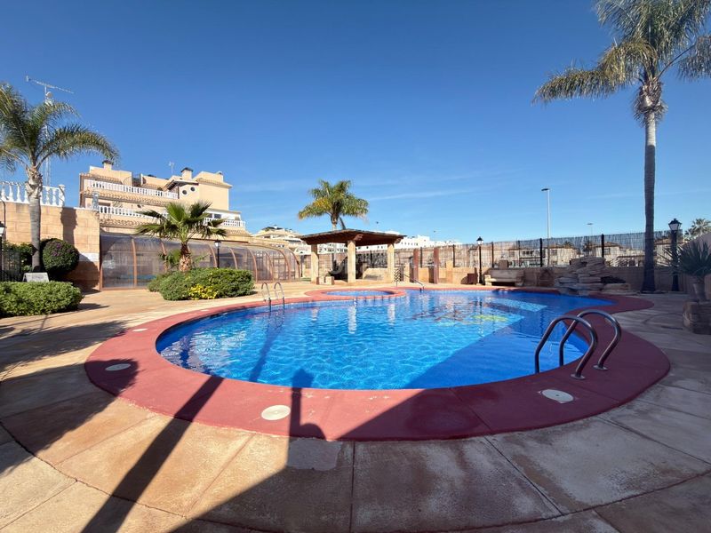Foto 47695e77-5355-4eab-a8ec-cac70734ca95. Apartament amb calefacció aparcament piscina a Villamartín-Las Filipinas Orihuela
