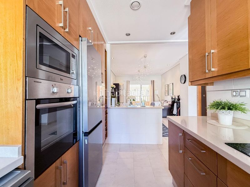 Foto d9ac7889-e4bc-4731-8847-5ec24446030c. Apartament amb aparcament piscina a Villamartín-Las Filipinas Orihuela
