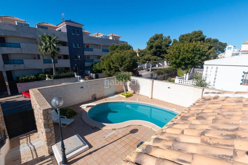 Foto 472230a2-9637-4b5e-81c6-38db8d75214b. Xalet amb aparcament piscina a La Zenia Orihuela