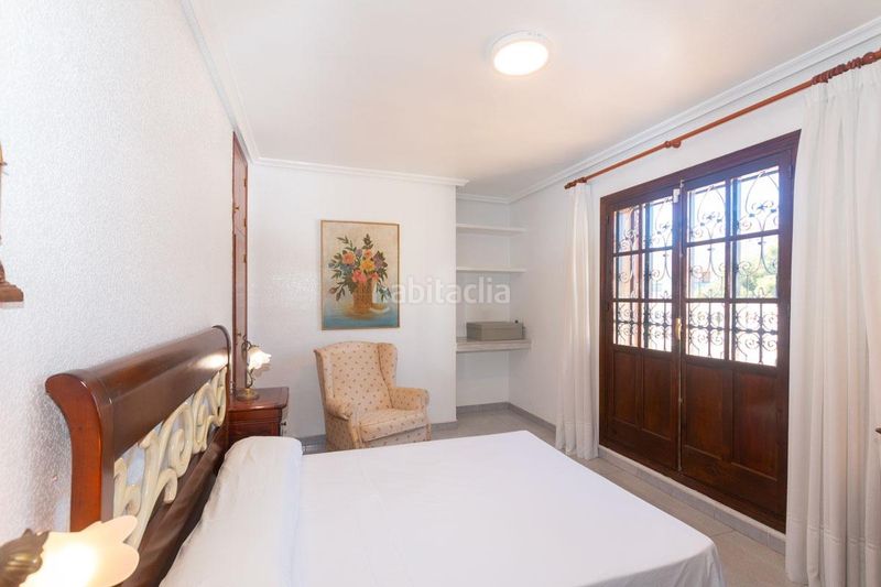 Foto 50f45123-03b8-43d6-8975-8601bc868b40. Xalet amb aparcament piscina a La Zenia Orihuela