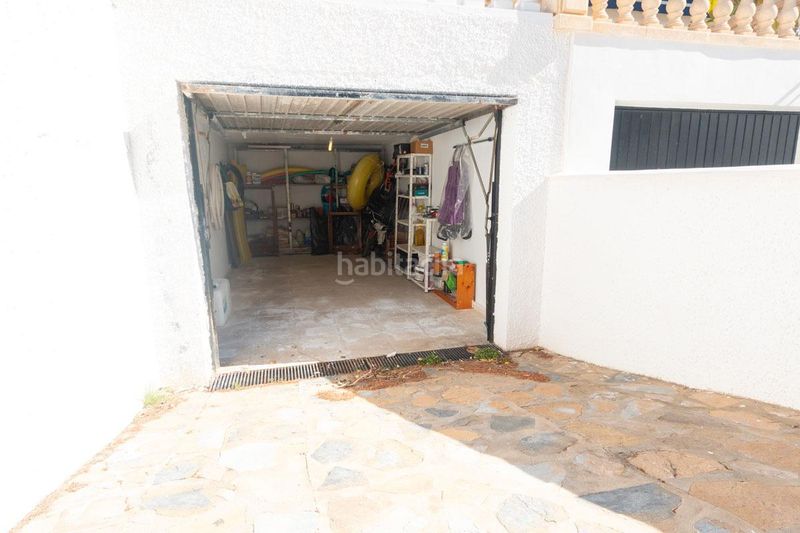 Foto c30a2530-fd28-4149-a960-ef5bc5a25c27. Xalet amb aparcament piscina a La Zenia Orihuela