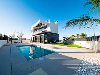 Chalet in Algorfa. Villas de lujo con vistas al mar y la montaña, zona de la finca