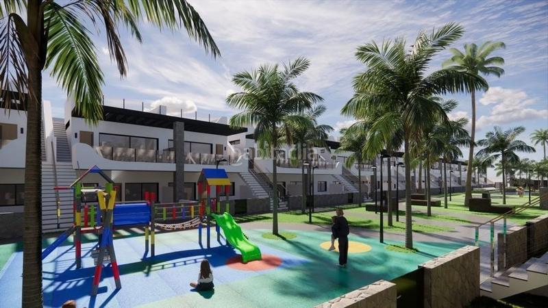 Foto 4ece0113-27e7-487f-816d-34e988eff277. Casa con piscina in Los Almendros Orihuela