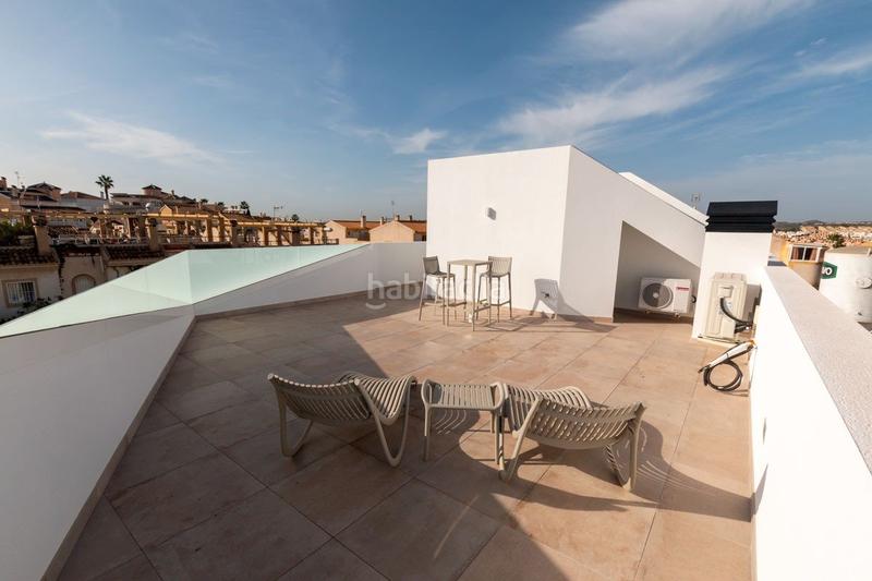 Foto ae57fb71-30fe-48f4-859c-1676e1592d28. Chalet con piscina in La Florida Orihuela