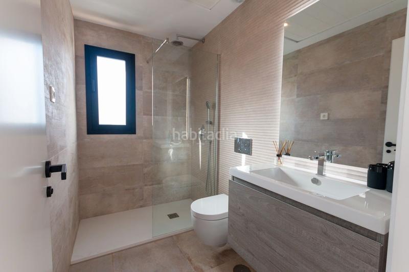 Foto c86619bd-1d6c-4573-8c8b-3cee512c3d54. Chalet con piscina in La Florida Orihuela