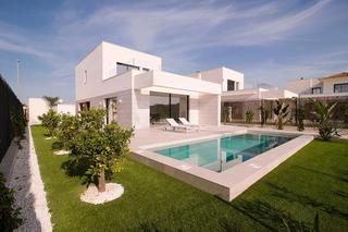 Chalet en Montesinos (Los). Villas de 3 dormitorios con piscina , zona los montesinos