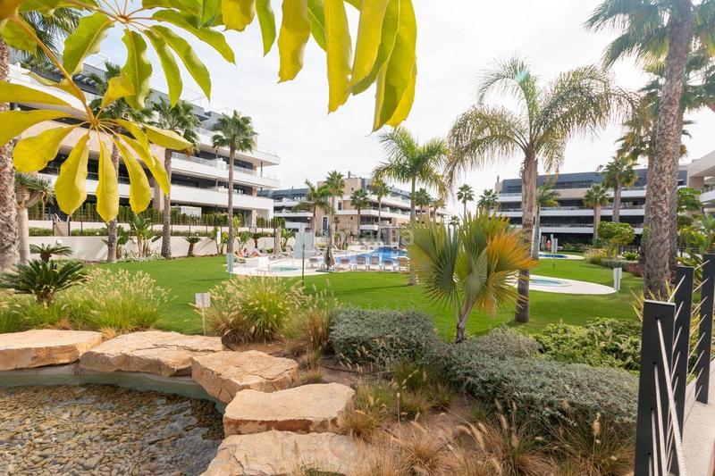 Foto 3f833819-4c30-48e1-9a24-36ec1acc625f. Apartament amb aparcament piscina a Playa Flamenca Orihuela