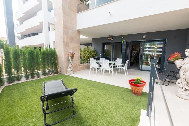 Foto cd89e800-9f36-48ff-be85-35537d9824ee. Apartament amb aparcament piscina a Playa Flamenca Orihuela