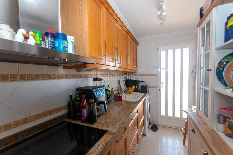 Foto 0898a450-e8e5-4954-b3bf-dee33ab30828. Casa adosada adosado con 2 dormitorios y 2 baños, con piscinas comunitaria en zona villamartin costa en Orihuela