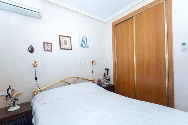 Foto 0d360372-34af-4ed8-8077-9593994ae5b9. Casa adosada adosado con 2 dormitorios y 2 baños, con piscinas comunitaria en zona villamartin costa en Orihuela
