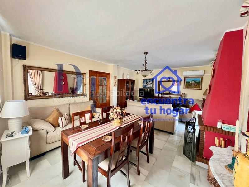 Foto b64b1cdf-5033-4035-ab72-545e92bbcf88. Chalet fantástica vivienda con encanto andaluz y vistas panorámicas en carretera de arenas en Vélez - Málaga