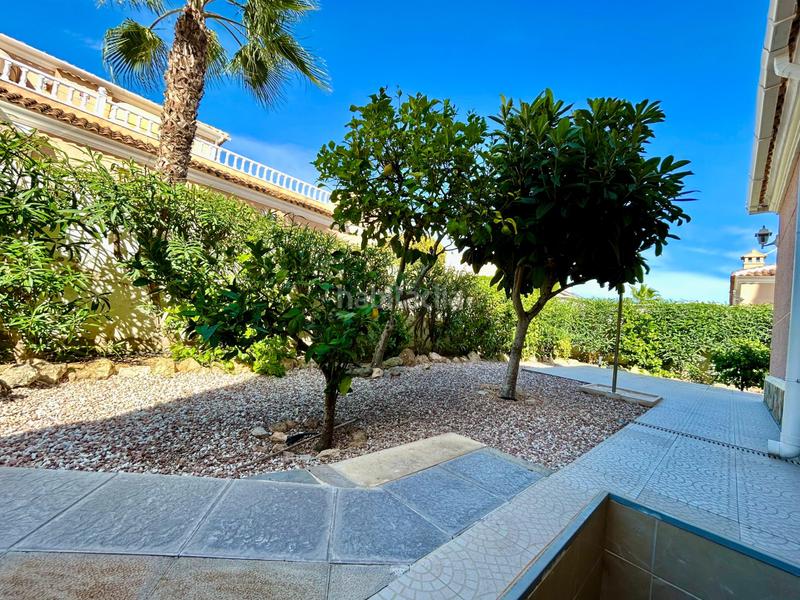 Foto 62ddba25-f2c6-42f3-aaf9-350c3aa04486. Maison jumelée dans El Molino Torrevieja